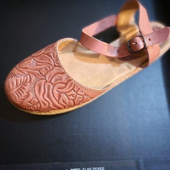 Huraches - Picture 7 of 7